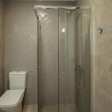 Apartment Cozy&modern W/private Garden Bbq+wifi *