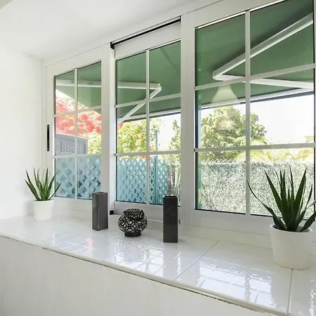 Apartment Cozy&modern W/private Garden Bbq+wifi